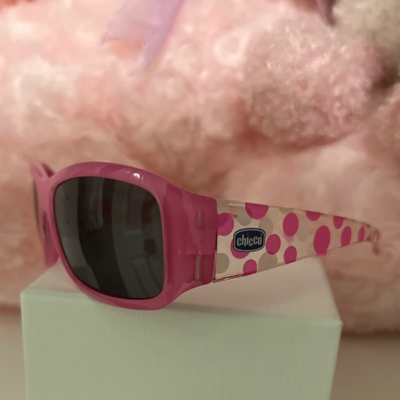 CHICCO | Kid’s Sun Glasses (Comes with Case) - Picture 5 of 5